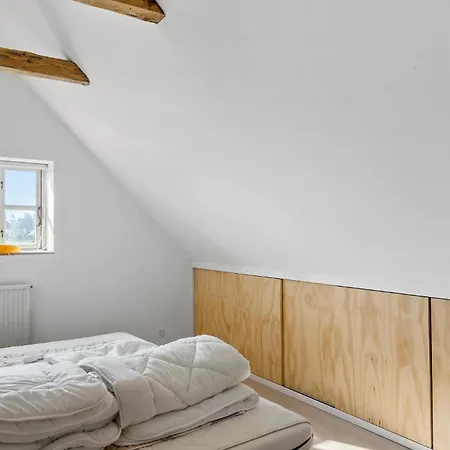 4 Bedroom Gorgeous In Faxe Ladeplads Semesterbostad Fakse Ladeplads
