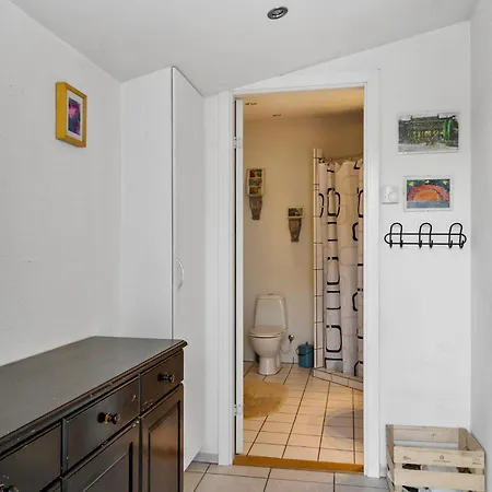 Semesterbostad 4 Bedroom Gorgeous In Faxe Ladeplads *
