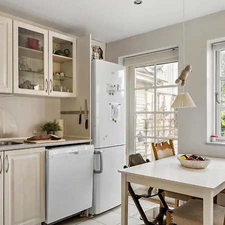 4 Bedroom Gorgeous In Faxe Ladeplads Semesterbostad Fakse Ladeplads