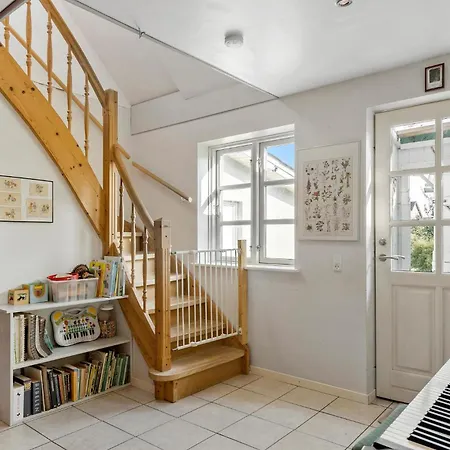 4 Bedroom Gorgeous In Faxe Ladeplads *