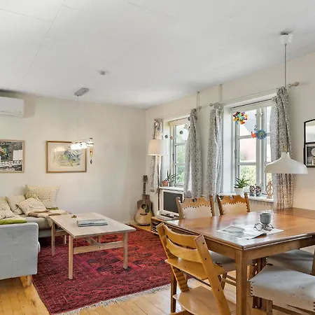 4 Bedroom Gorgeous In Faxe Ladeplads Semesterbostad
